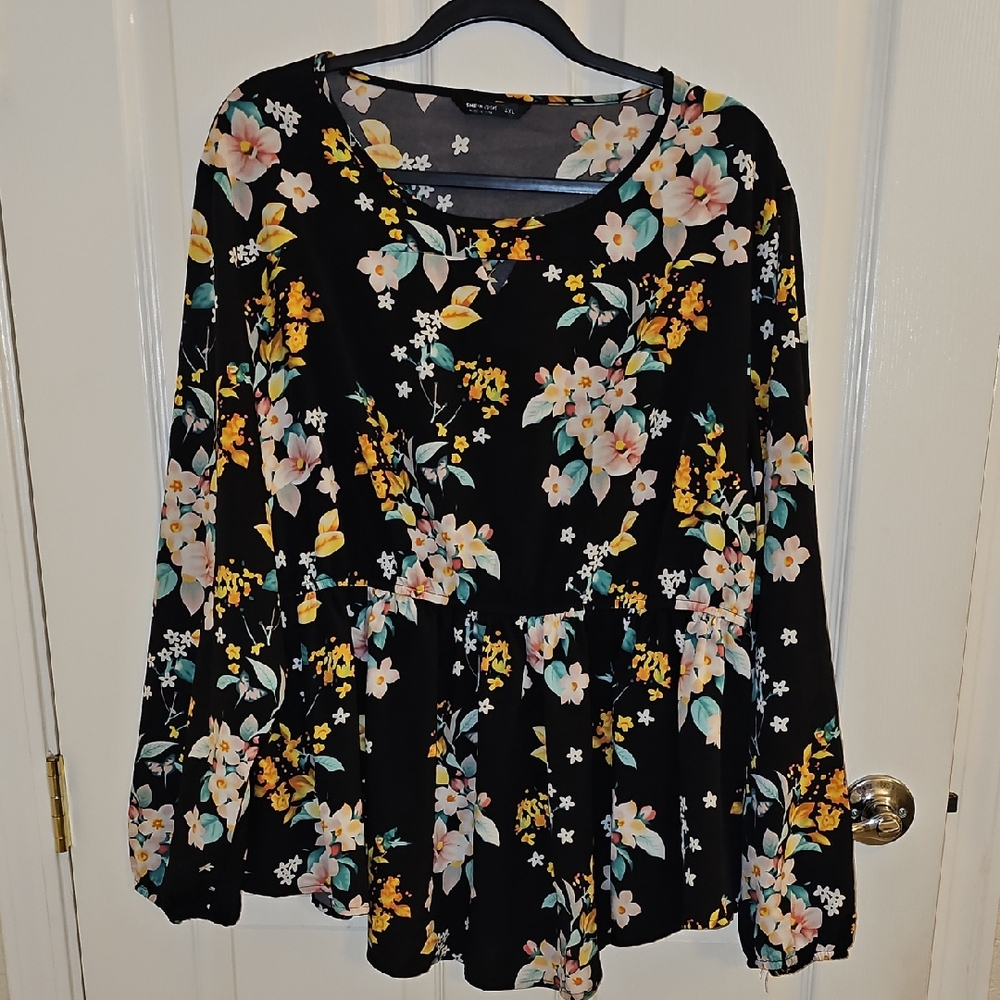 SHEIN Black Floral Peplum Tunic with Pastel Pink and Yellow Flowers